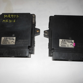 スズキ　ＭＲワゴン用エンジンコンピューター　２個セット