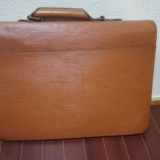 書類カバンの画像