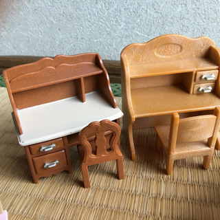 シルバニアファミリー 机の画像