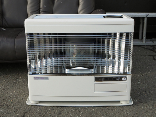 2017年製◆SUNPOT サンポット kabec カベック 半密閉式石油ストーブ 煙突タイプ ポット式 KSH-7010RC