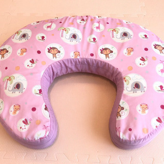 授乳まくら/赤ちゃん用クッション