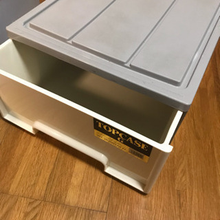 引き出し衣類ケース2個