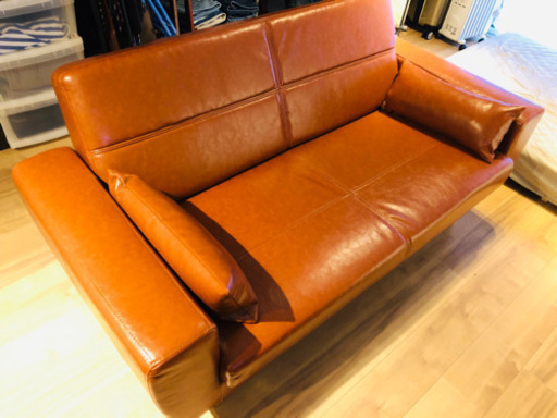 ゆったり落ち着くレザーソファ