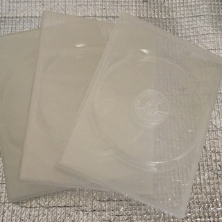 CD、DVD、BDソフトケース3個