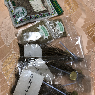 お譲り先確定！【差し上げます】ドライハーブ　ローズマリー、ラベンダ