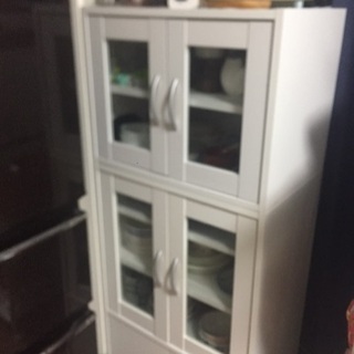 レンジラック・食器棚の画像