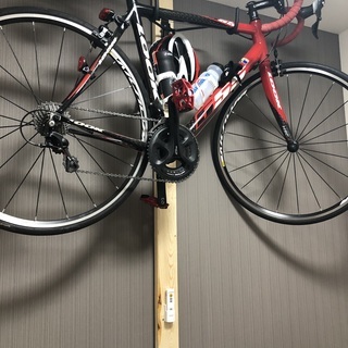 DIY 2x4木材 およそ2300mm + MINOURA バイクハンガーの画像