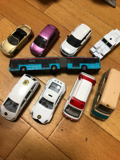 トミカ