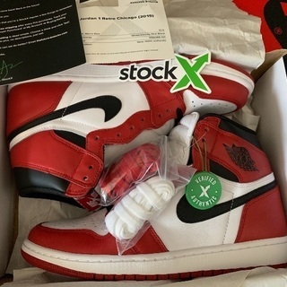 NIKE AIR JORDAN 1 RETRO HIGH OG CHICAGO