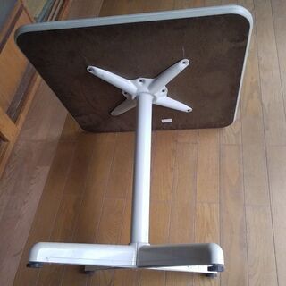 打合せテーブルの画像