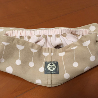 【差し上げます】BabyByorn（ベビービョルン） と CuddleMe（カドルミー）の画像