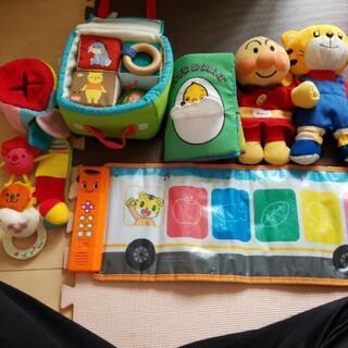 ベビー関連おもちゃ他(アンパンマン しまじろう手入れ人形)