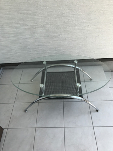 ガラステーブル