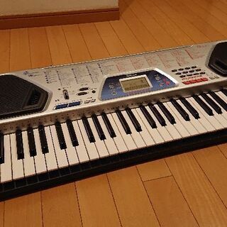 100曲ｿﾝｸﾞﾊﾞﾝｸやMIDI機能等、多彩な機能で気軽に弾け...