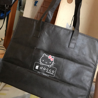 キティちゃんのバック▷100円の画像