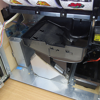 札幌市清田区 トータルイクリプス パチスロ実機 コイン不要機付き 家庭