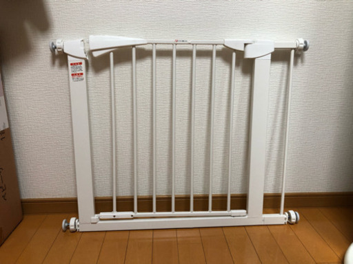 【美品】ベビーゲート/ベビーフェンス/白