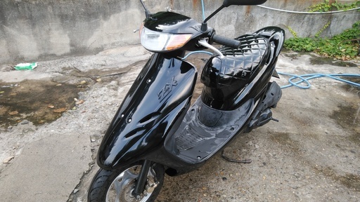 ホンダライブディオZXﾀｲﾌﾟAF35黒ディスクブレーキにリアウイング