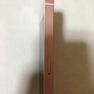 iPhone se 64 GB 本体の画像