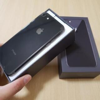 iPhone8 64GB スペースグレー au 未使用 SIMフリー 1