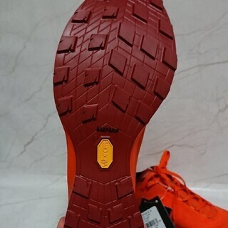 アークテリクス　Norvan SL オレンジの画像