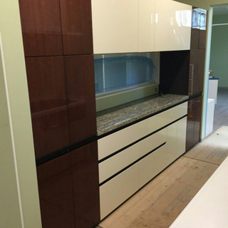 展示品でキャビネット、カップボードを入れ替えしてみませんか⁈