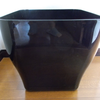 鉢カバーB　中古品