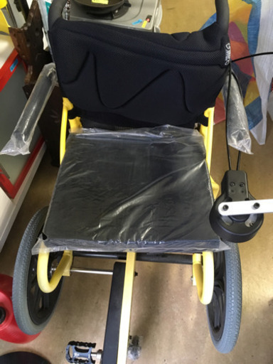 リハビリ用足こぎ車椅子