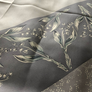 DIOR ディオール すずらん柄スカーフ