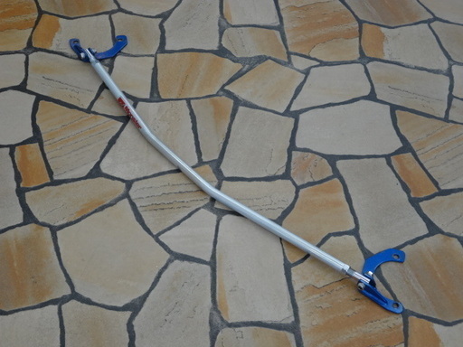 成約致しました♪■メーカー不明■エブリィ DA52W DA62W DA64W フロント ストラットタワーバー 販売致します♪