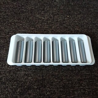 18650　リチウムイオンバッテリー 蓄電池　8個　中古品　充電OKの画像