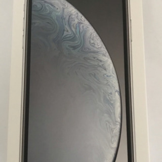 iPhone XR 64GB 白 新品未使用