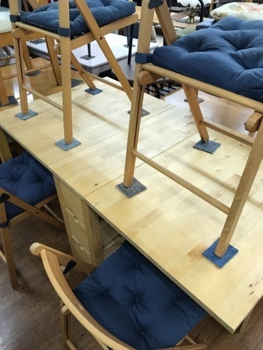 折りたたみテーブル 椅子5脚セット