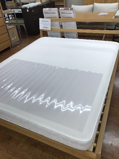 クイーンベット マットレス付き