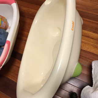 1歳ぐらい4歳まで使える赤ちゃんの湯船の画像