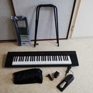 美品 YAMAHA ヤマハ 電子キーボード piaggero ブ...