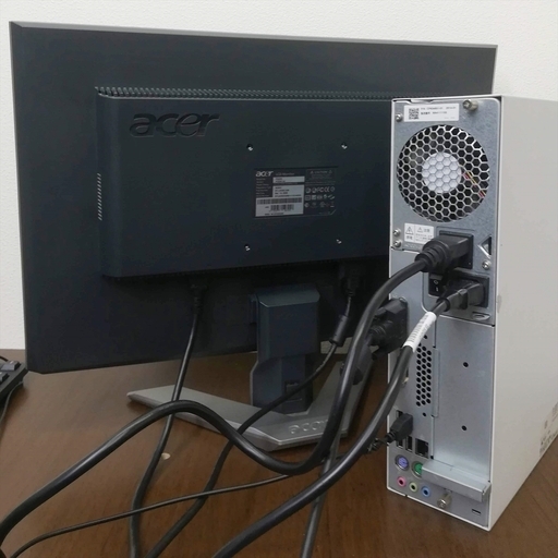 名古屋近郊無料持参★【美品！富士通製！】取引先から引き取ったパソコンをお安く提供♪ 快速！インテルi3のハイスペックなデスクトップPCフルセットです。～初心者にもオススメ！実物を見てから判断ＯＫ！セッティングもします！　★インターネットもExcel ・Wordもバッチリ使えます！Wi-Fi(無線)も繋がります！ １週間保証します！