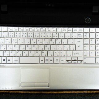 💗良品/15.6型液晶/光速☆彡新品✨SSD120GB/MS Office 2016📒✎/Dual-Core CPU♪/快適♬メモリ4GB/DVDRW(コピー可)💿/Bluetooth♬/HDMI📺/すぐ使えるWindows10 メディア作成ツール付💿/すぐ繋がるWi-Fi📶/テンキー付きKB♬/点検整備清掃済み😊/FUJITSU LIFEBOOK A512の画像
