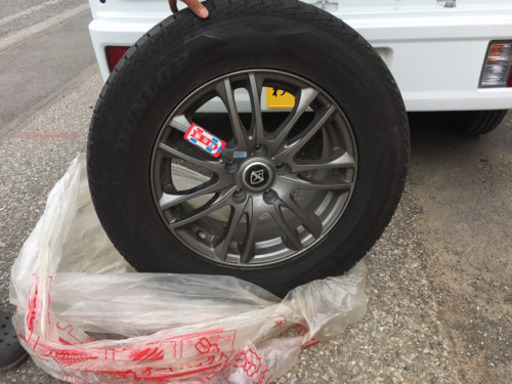 スタッドレスタイヤ