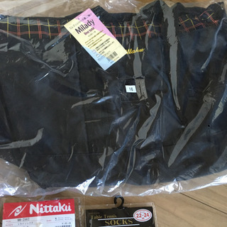 卓球用品セット  ユニホームほかの画像