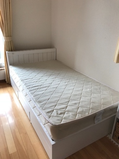 収納・コンセント付き シングルベッド マットレス付き