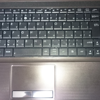 ASUS K53U ノートパソコンの画像