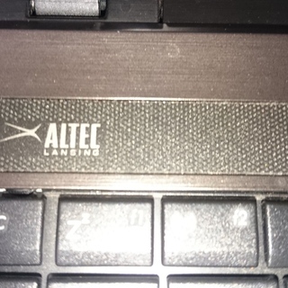 ASUS K53U ノートパソコンの画像