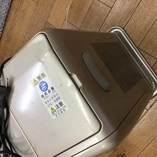 石油ストーブの画像