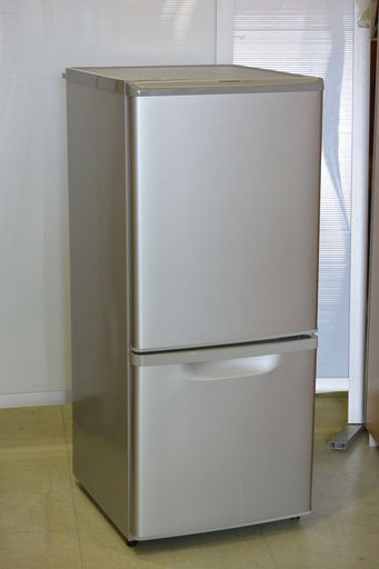 早い者勝ち!!  Panasonic ノンフロン冷蔵庫 NR-B143Ｗ-S形 2010年製