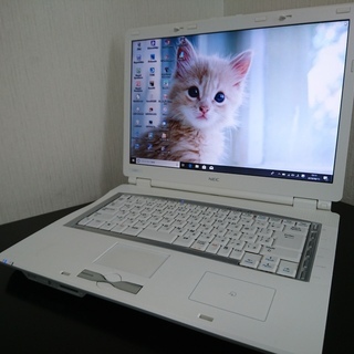 取引中】 NEC LaVie Windows10 綺麗なホワイト