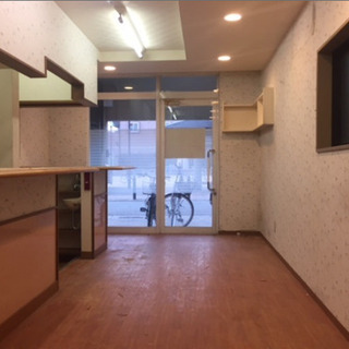 初期費用激安キャンペーン♫希少1階飲食店居抜きテナント♫駅まで徒歩圏内♫パン屋さんにお勧め♫ − 兵庫県