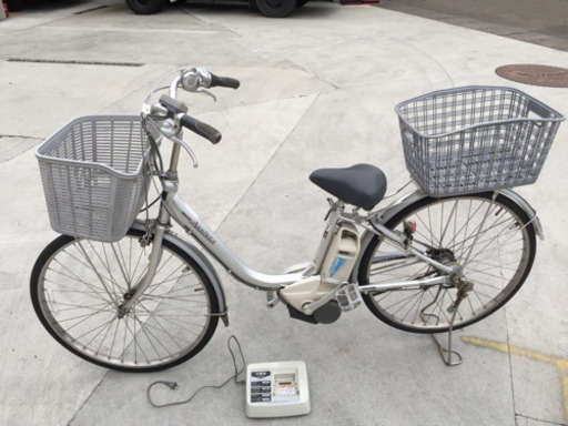 （配達付き）ブリジストン製中古シルバー電動自転車26インチ