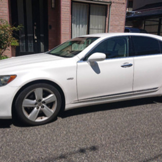 LS460 i-PKG? 白革内装 車検長の画像