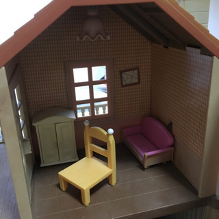 難あり中古の二階建てシルバニアセットお取り置き中の画像